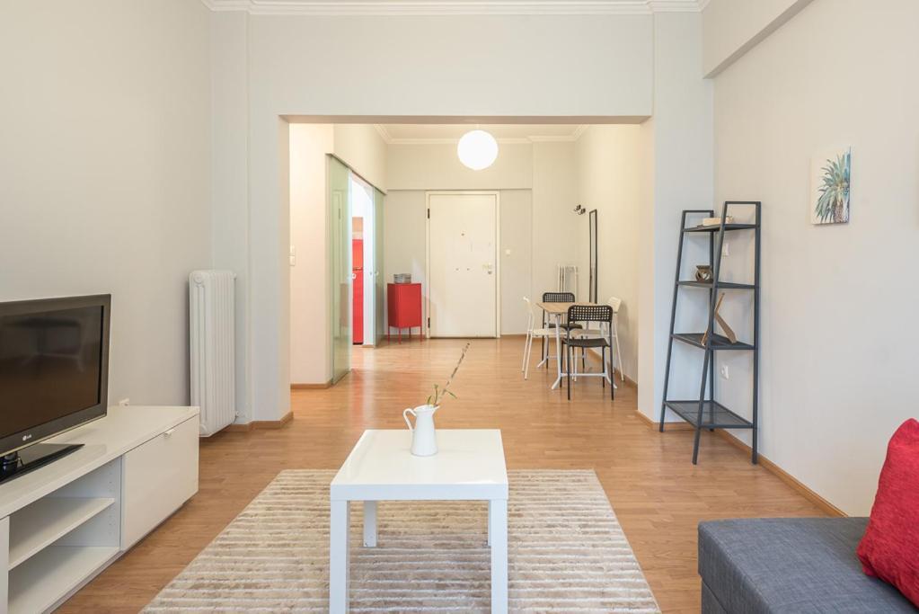 Entire Apartment - Vacation Home Athènes Extérieur photo